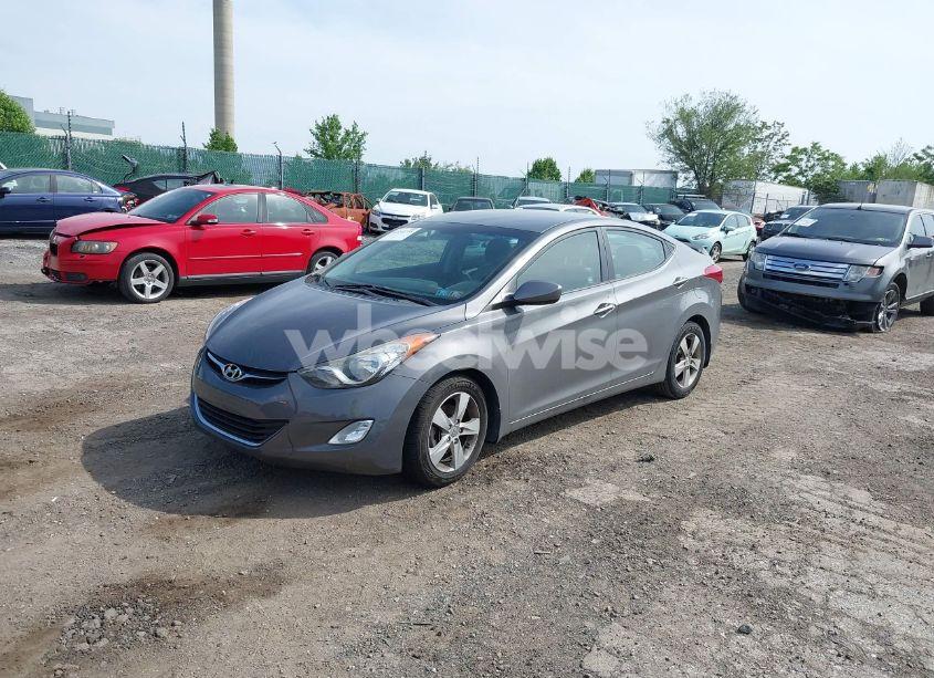 Photo 2 of 2013 Hyundai Elantra GLS (VIN 5NPDH4AE4DH390816)
