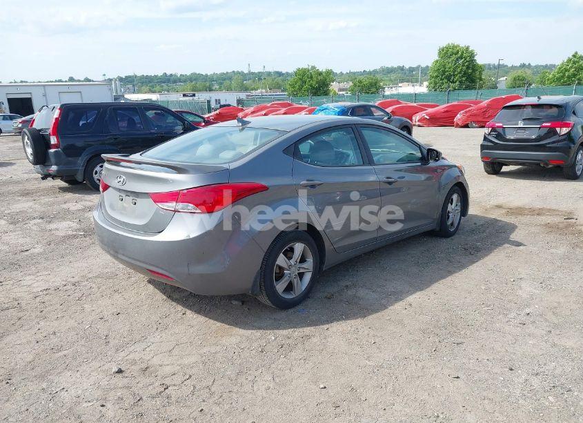 Photo 4 of 2013 Hyundai Elantra GLS (VIN 5NPDH4AE4DH390816)