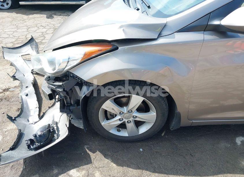 Photo 18 of 2013 Hyundai Elantra GLS (VIN 5NPDH4AE4DH392016)