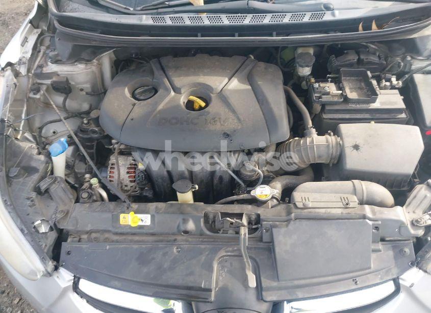 Photo 10 of 2013 Hyundai Elantra LIMITED (VIN 5NPDH4AE4DH396972)