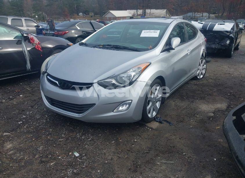 Photo 2 of 2013 Hyundai Elantra LIMITED (VIN 5NPDH4AE4DH396972)