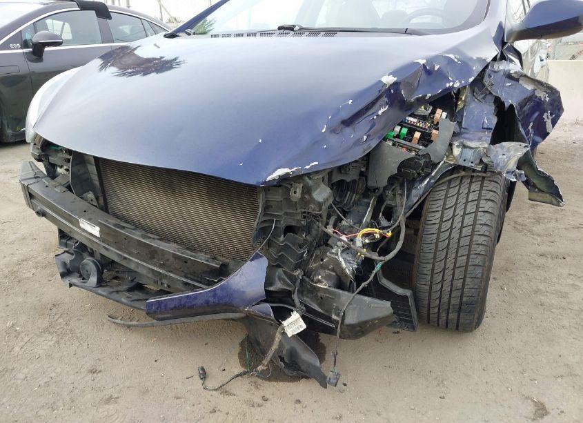 Photo 6 of 2013 Hyundai Elantra GLS (VIN 5NPDH4AE4DH405198)