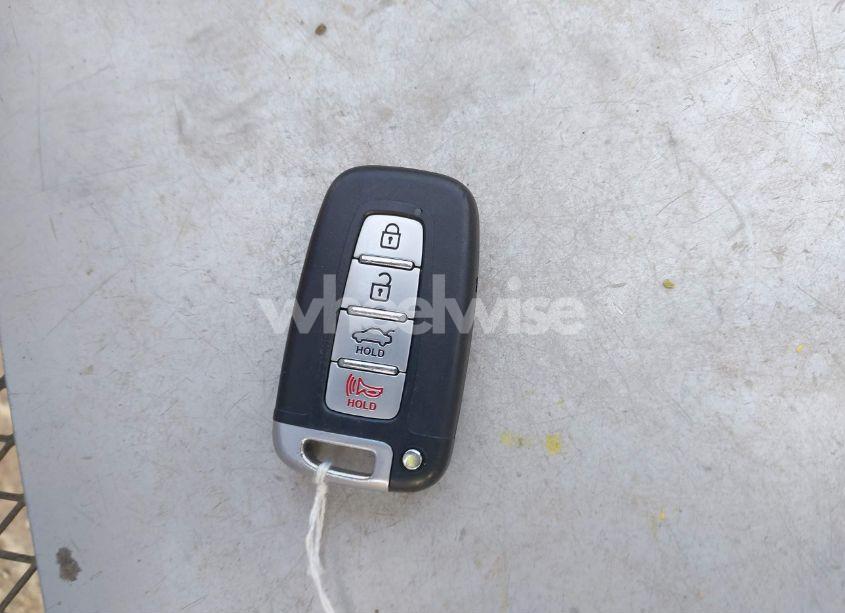 Photo 11 of 2013 Hyundai Elantra LIMITED (VIN 5NPDH4AE4DH406626)