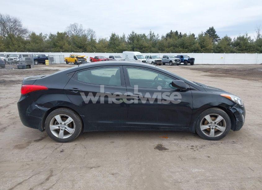 Photo 13 of 2013 Hyundai Elantra GLS (VIN 5NPDH4AE4DH407338)