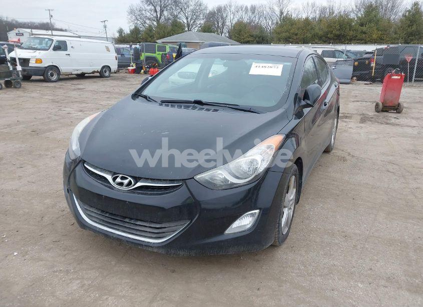 Photo 2 of 2013 Hyundai Elantra GLS (VIN 5NPDH4AE4DH407338)