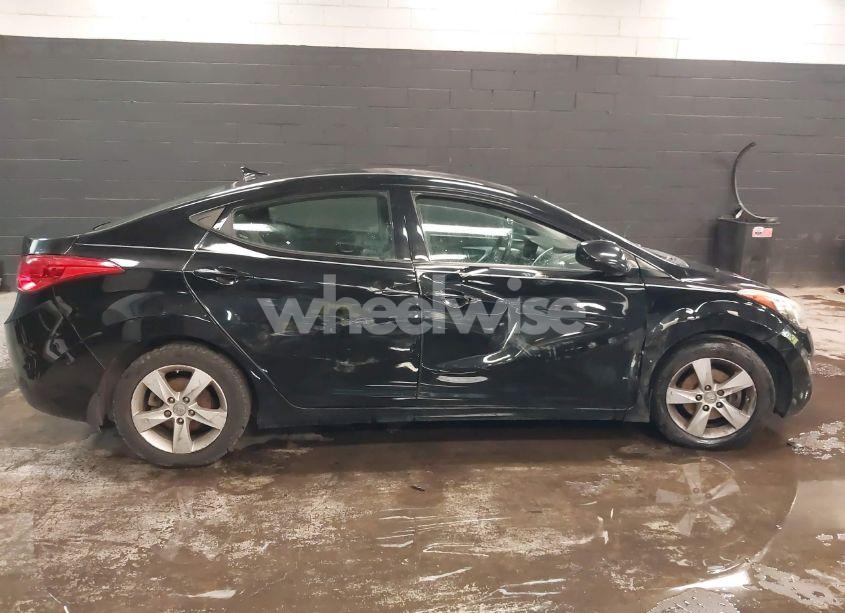 Photo 13 of 2013 Hyundai Elantra GLS (VIN 5NPDH4AE4DH429470)
