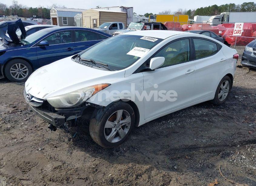 Photo 2 of 2013 Hyundai Elantra GLS (VIN 5NPDH4AE4DH432157)