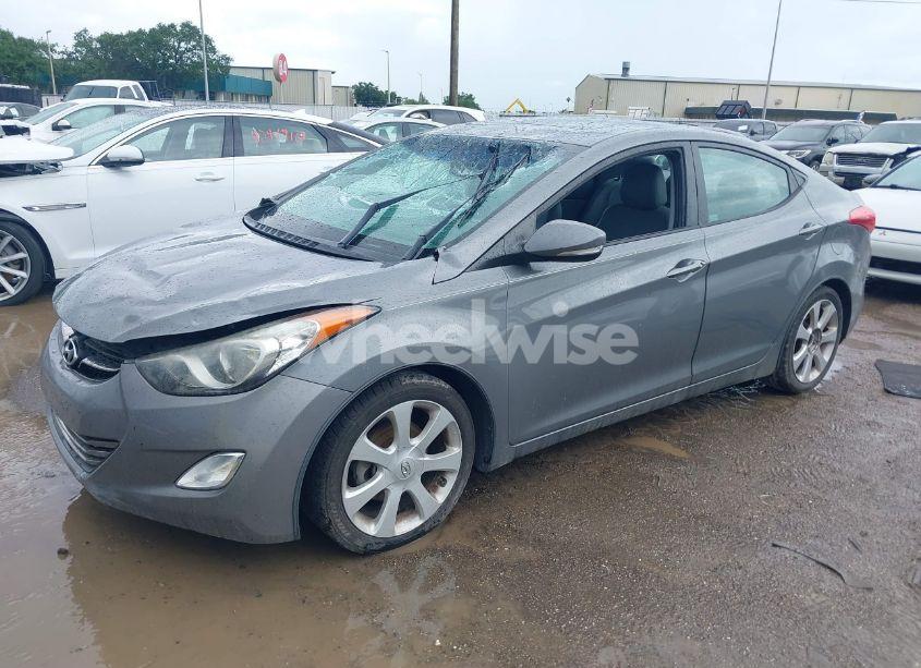 Photo 2 of 2013 Hyundai Elantra LIMITED (VIN 5NPDH4AE4DH449931)