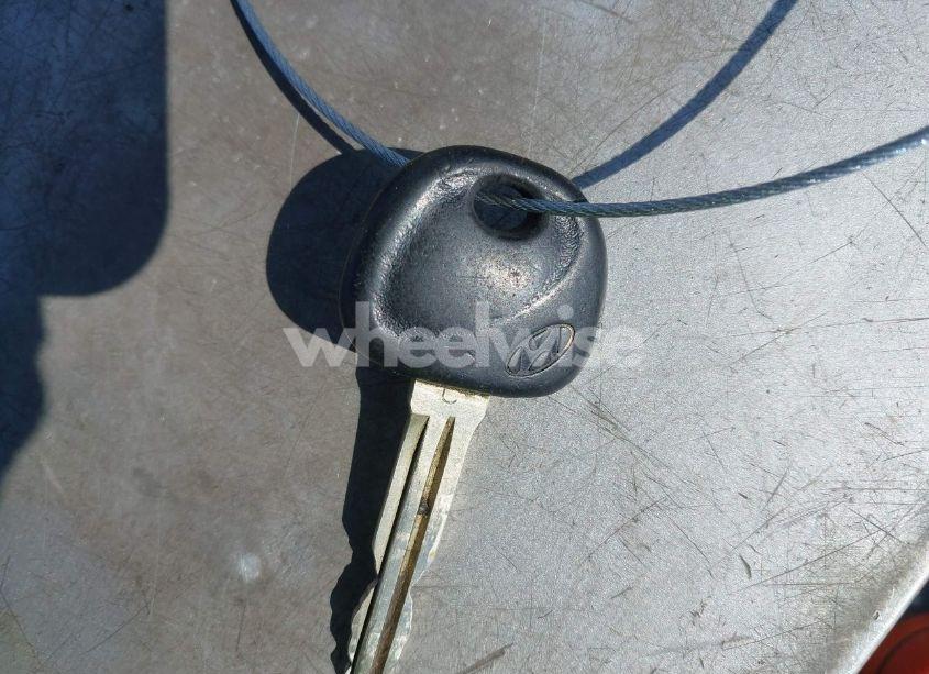 Photo 11 of 2013 Hyundai Elantra GLS (VIN 5NPDH4AE4DH451811)