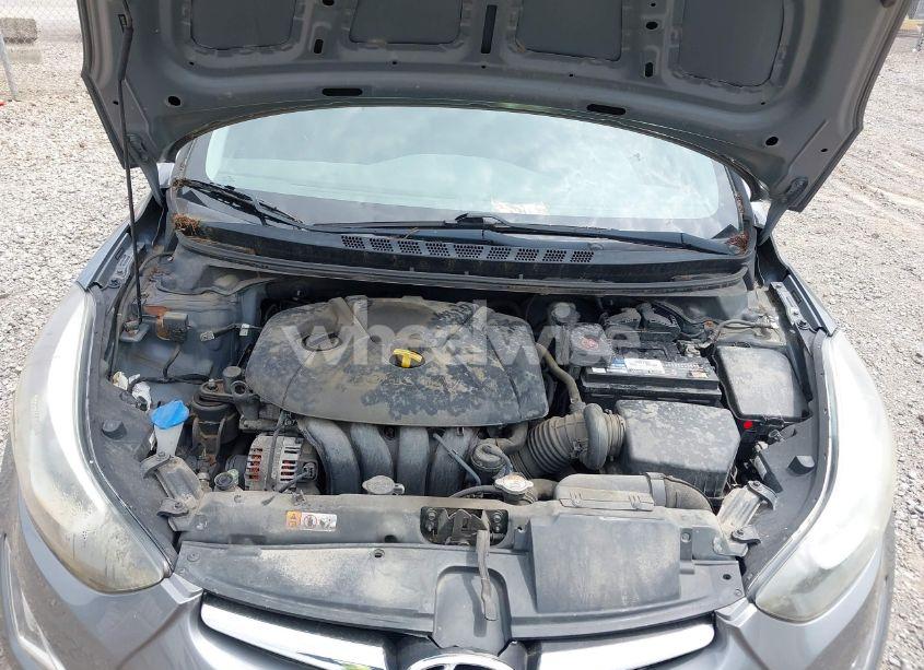 Photo 10 of 2014 Hyundai Elantra SE (VIN 5NPDH4AE4EH470831)