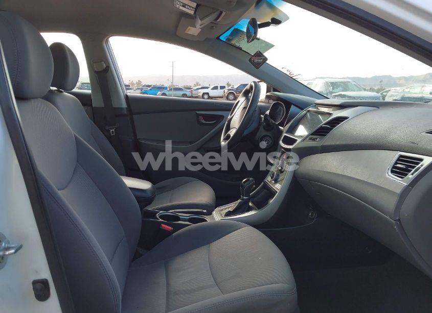 Photo 5 of 2014 Hyundai Elantra SE (VIN 5NPDH4AE4EH477780)