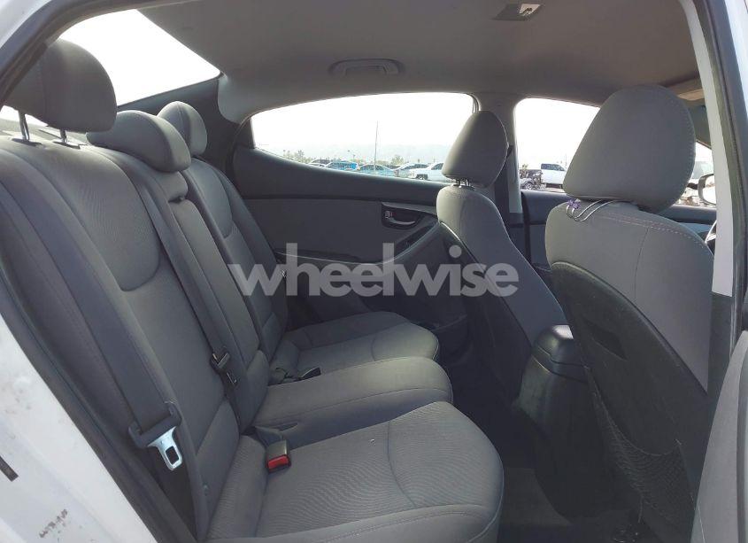 Photo 8 of 2014 Hyundai Elantra SE (VIN 5NPDH4AE4EH477780)