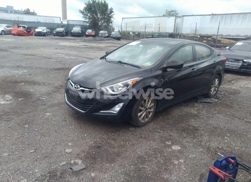 Photo 2 of 2014 Hyundai Elantra SE (VIN 5NPDH4AE4EH483031)