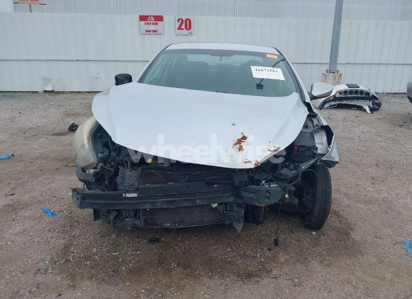 Photo 12 of 2014 Hyundai Elantra SE (VIN 5NPDH4AE4EH491372)