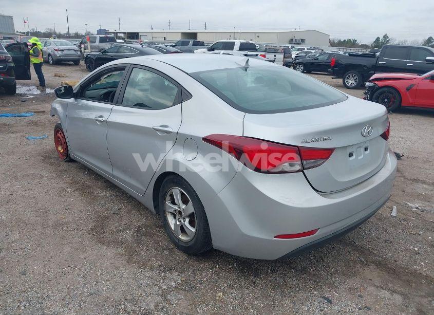 Photo 3 of 2014 Hyundai Elantra SE (VIN 5NPDH4AE4EH491372)