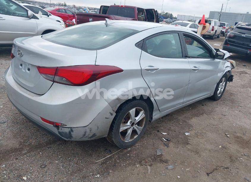 Photo 4 of 2014 Hyundai Elantra SE (VIN 5NPDH4AE4EH491372)
