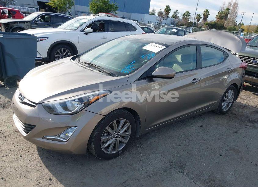 Photo 2 of 2014 Hyundai Elantra SE (VIN 5NPDH4AE4EH492862)
