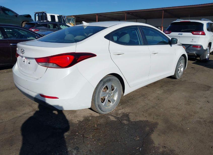 Photo 4 of 2014 Hyundai Elantra SE (VIN 5NPDH4AE4EH511734)