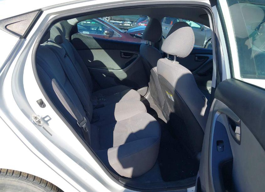 Photo 8 of 2014 Hyundai Elantra SE (VIN 5NPDH4AE4EH511734)