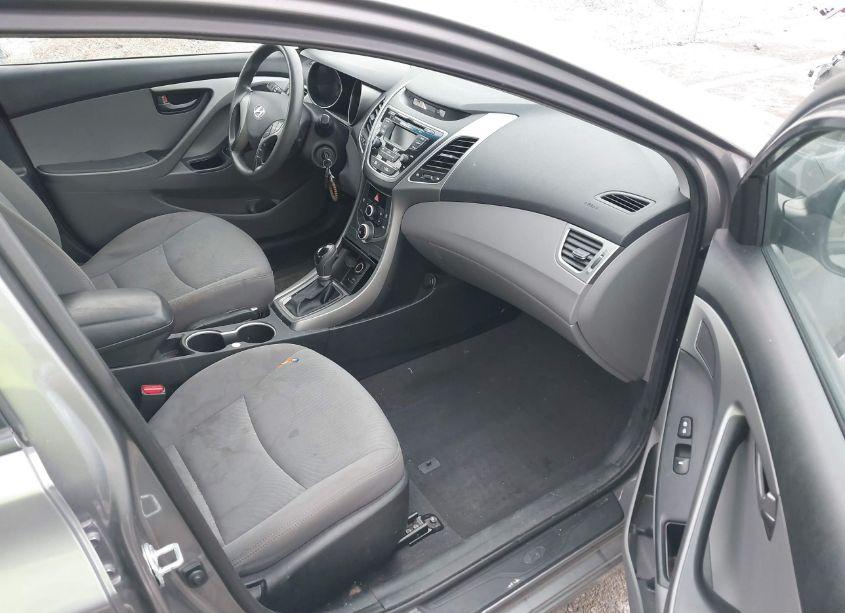 Photo 5 of 2014 Hyundai Elantra SE (VIN 5NPDH4AE4EH515203)