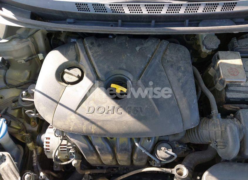 Photo 10 of 2014 Hyundai Elantra SE (VIN 5NPDH4AE4EH522782)