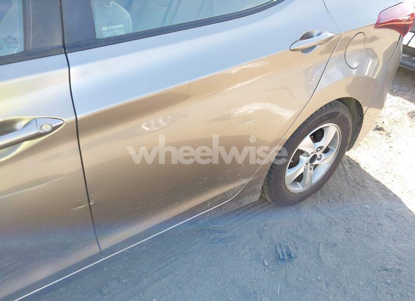 Photo 14 of 2014 Hyundai Elantra SE (VIN 5NPDH4AE4EH522782)