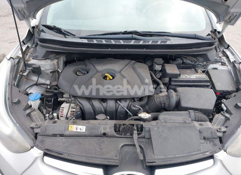 Photo 10 of 2014 Hyundai Elantra SE (VIN 5NPDH4AE4EH528176)