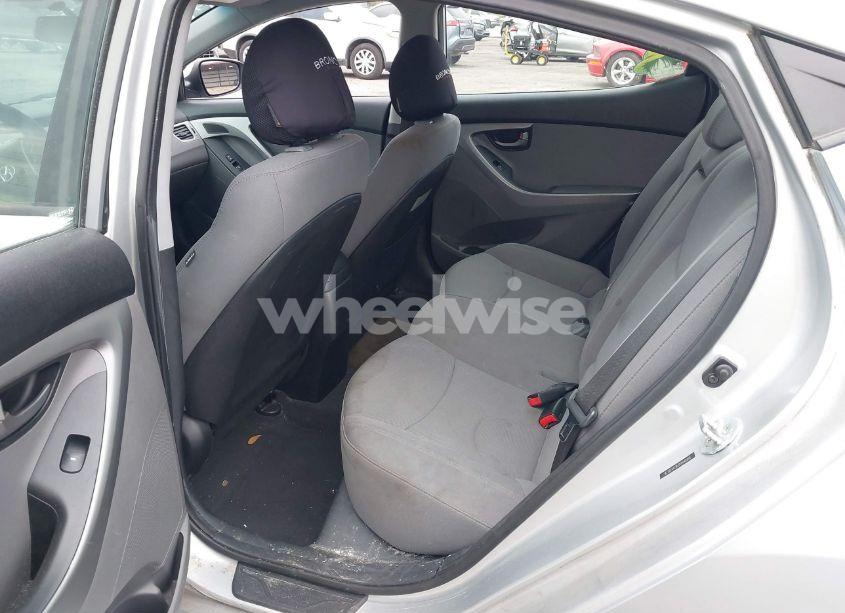 Photo 8 of 2014 Hyundai Elantra SE (VIN 5NPDH4AE4EH528176)