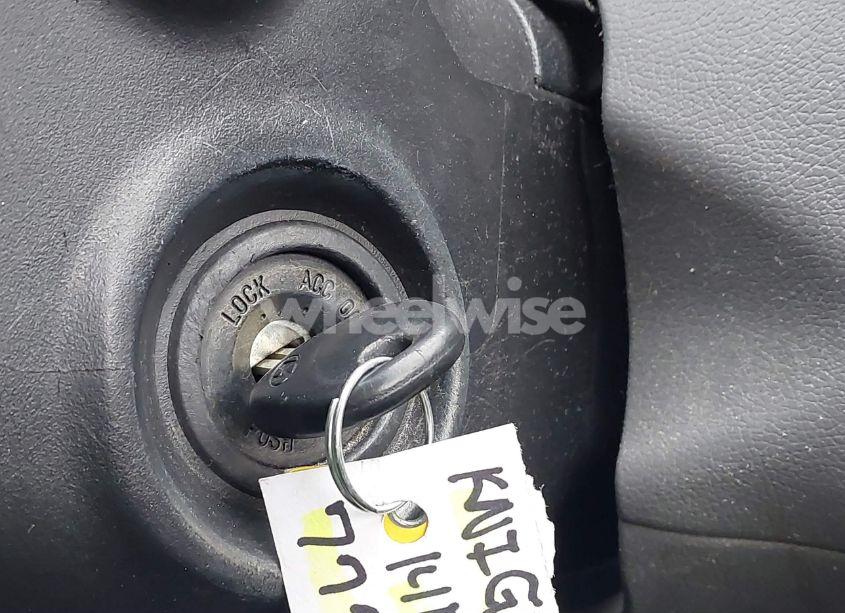 Photo 11 of 2014 Hyundai Elantra SE (VIN 5NPDH4AE4EH532535)