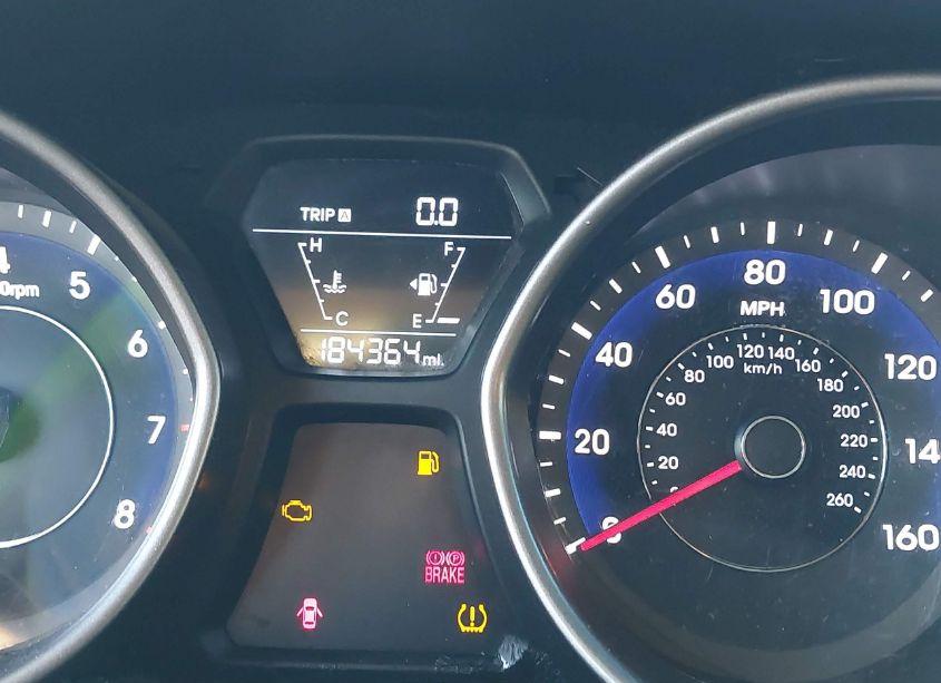 Photo 15 of 2014 Hyundai Elantra SE (VIN 5NPDH4AE4EH532812)