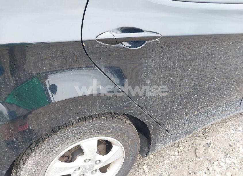 Photo 17 of 2014 Hyundai Elantra SE (VIN 5NPDH4AE4EH536830)