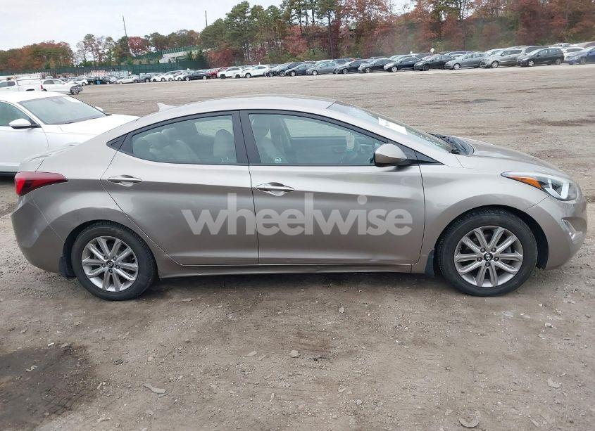 Photo 13 of 2014 Hyundai Elantra SE (VIN 5NPDH4AE4EH541185)