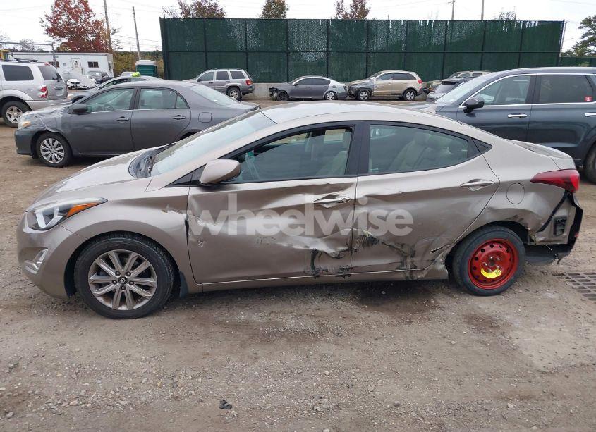 Photo 14 of 2014 Hyundai Elantra SE (VIN 5NPDH4AE4EH541185)