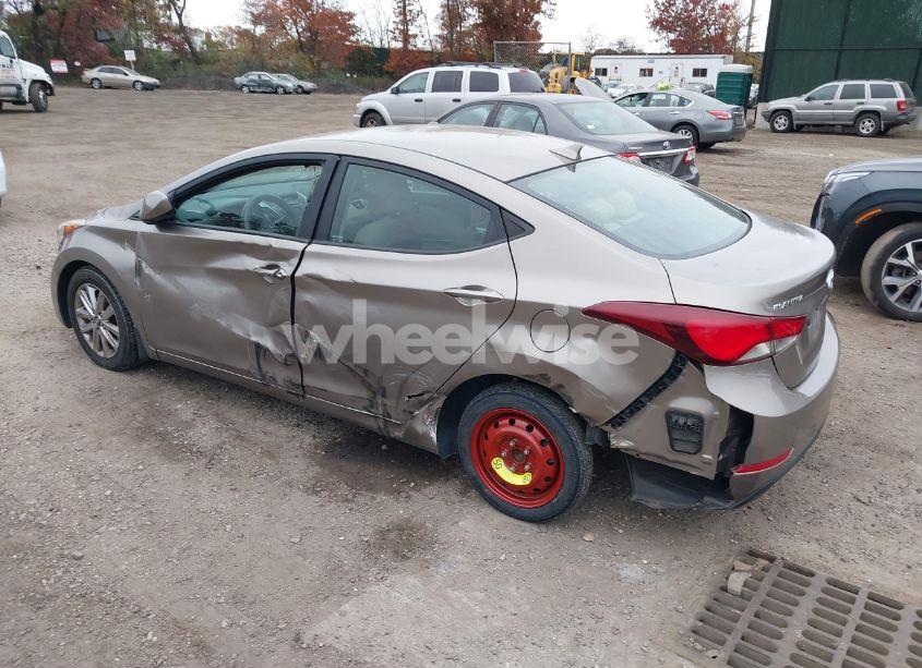 Photo 3 of 2014 Hyundai Elantra SE (VIN 5NPDH4AE4EH541185)