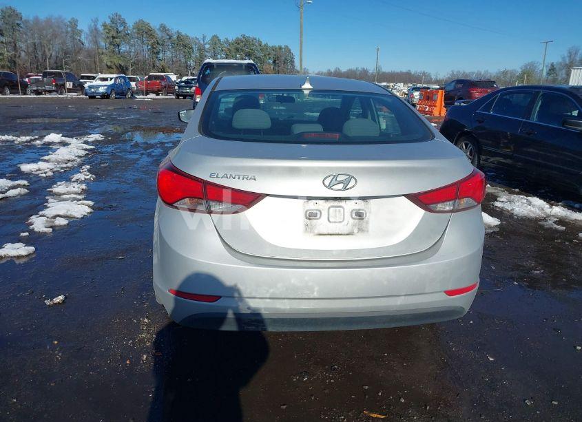 Photo 16 of 2015 Hyundai Elantra SE (VIN 5NPDH4AE4FH548753)