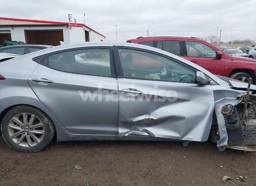 Photo 13 of 2015 Hyundai Elantra SE (VIN 5NPDH4AE4FH549322)