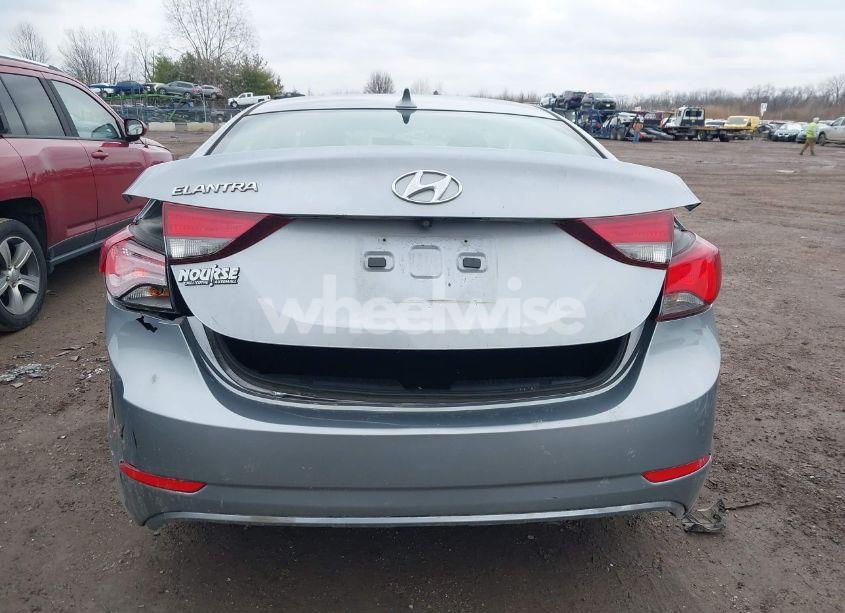 Photo 16 of 2015 Hyundai Elantra SE (VIN 5NPDH4AE4FH549322)