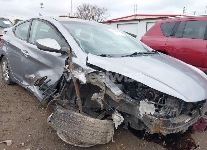 Photo 6 of 2015 Hyundai Elantra SE (VIN 5NPDH4AE4FH549322)