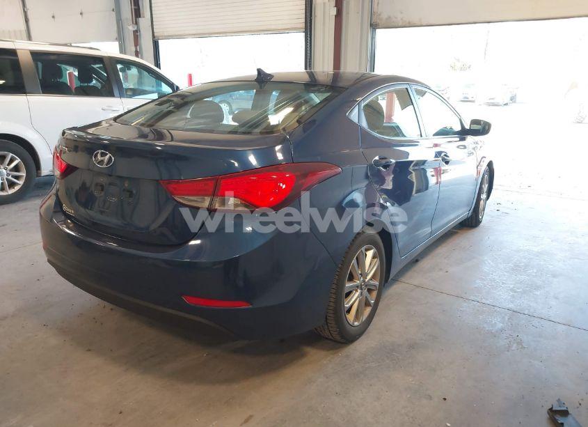 Photo 4 of 2015 Hyundai Elantra SE (VIN 5NPDH4AE4FH551149)