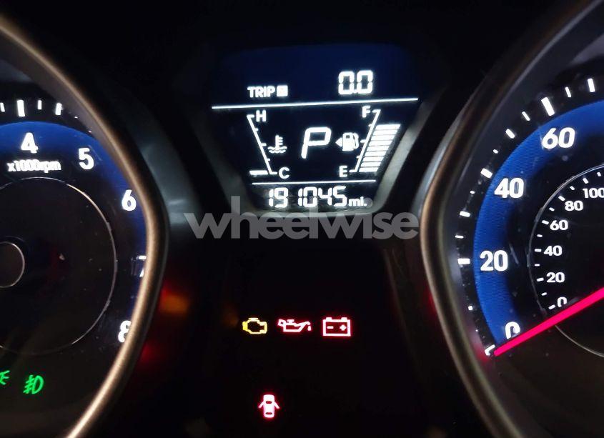 Photo 7 of 2015 Hyundai Elantra SE (VIN 5NPDH4AE4FH551149)