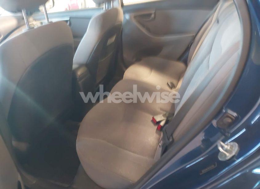 Photo 8 of 2015 Hyundai Elantra SE (VIN 5NPDH4AE4FH551149)