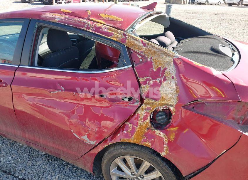 Photo 6 of 2015 Hyundai Elantra SE (VIN 5NPDH4AE4FH561292)