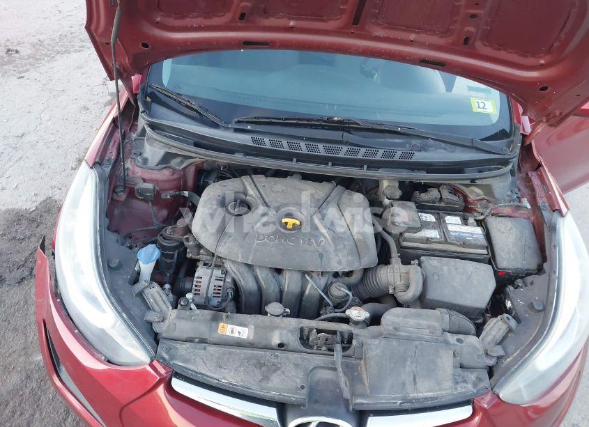 Photo 10 of 2015 Hyundai Elantra SE (VIN 5NPDH4AE4FH570963)