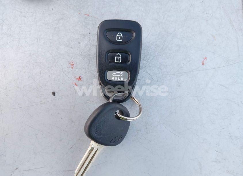 Photo 11 of 2015 Hyundai Elantra SE (VIN 5NPDH4AE4FH570963)