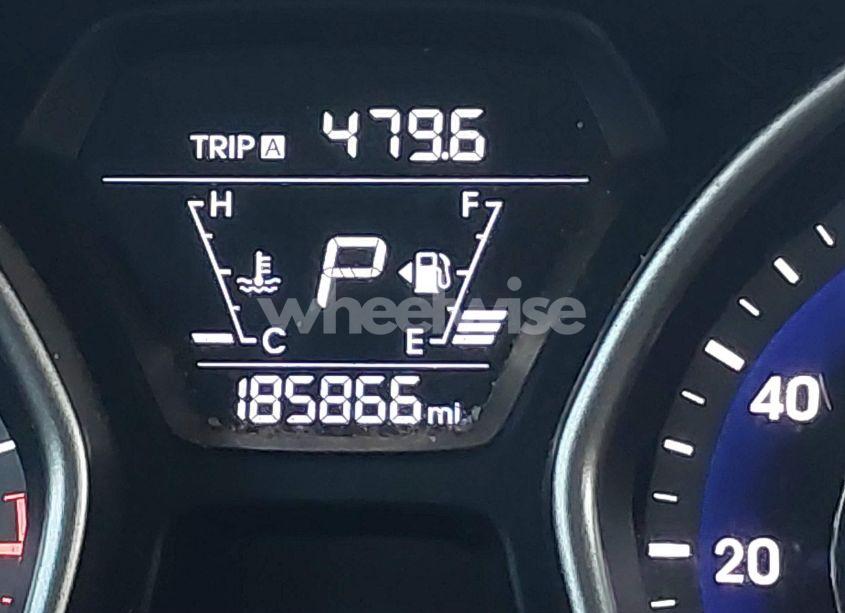 Photo 15 of 2015 Hyundai Elantra SE (VIN 5NPDH4AE4FH570963)