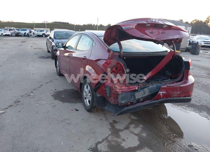 Photo 3 of 2015 Hyundai Elantra SE (VIN 5NPDH4AE4FH570963)