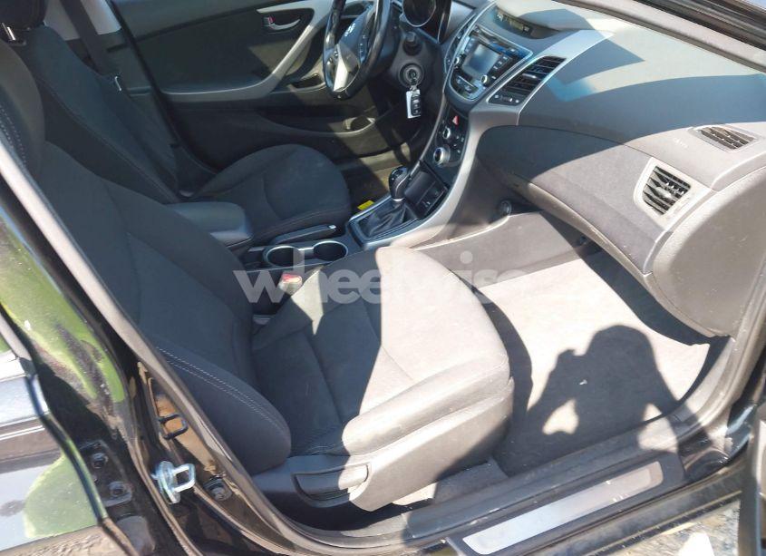 Photo 5 of 2015 Hyundai Elantra SE (VIN 5NPDH4AE4FH589139)