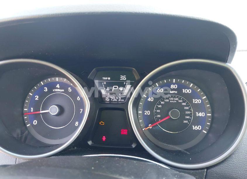 Photo 7 of 2015 Hyundai Elantra SE (VIN 5NPDH4AE4FH589139)