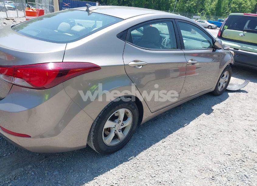 Photo 4 of 2015 Hyundai Elantra SE (VIN 5NPDH4AE4FH589481)