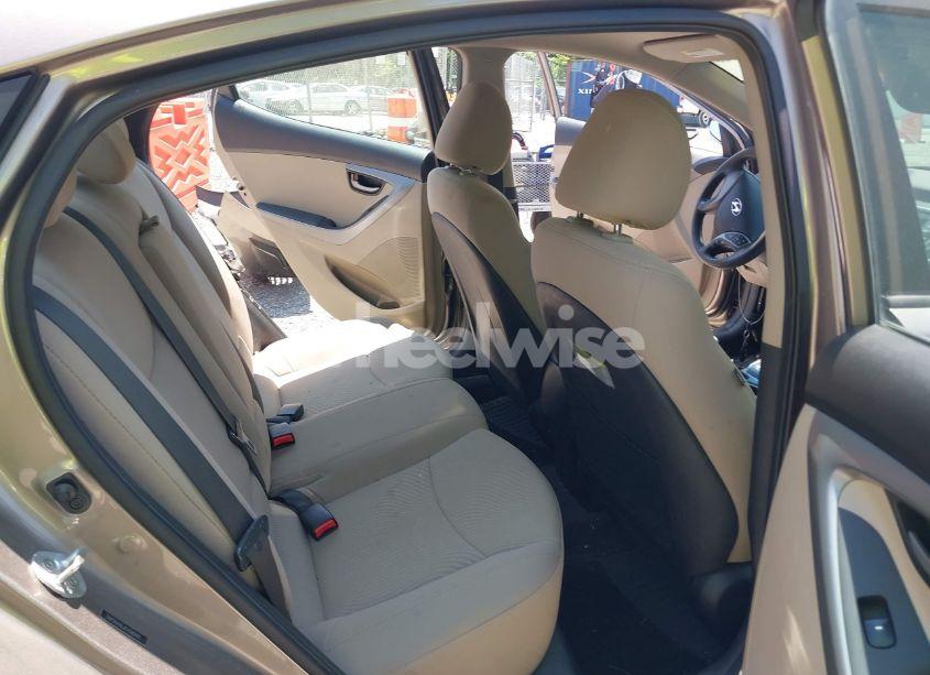Photo 8 of 2015 Hyundai Elantra SE (VIN 5NPDH4AE4FH589481)